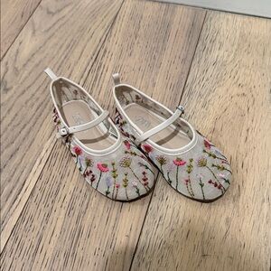 Zara Kids White Floral Dress Shoes